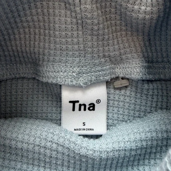 TNA Waffle Knit Turtleneck Top Womens S Light Blue Relaxed Casual Loungewear - Picture 4 of 7